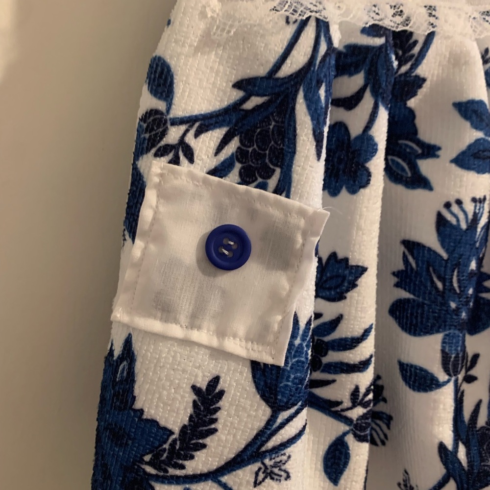 Kitchen Decor Towel Dress: Blue and White Flower - Picture 3 of 6
